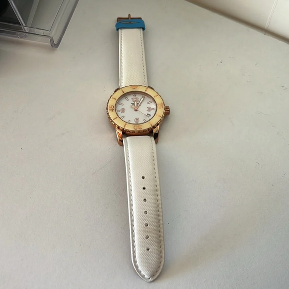 NWT Skywatch Dive Watch White and Rose Gold White Strap - Picture 8 of 9